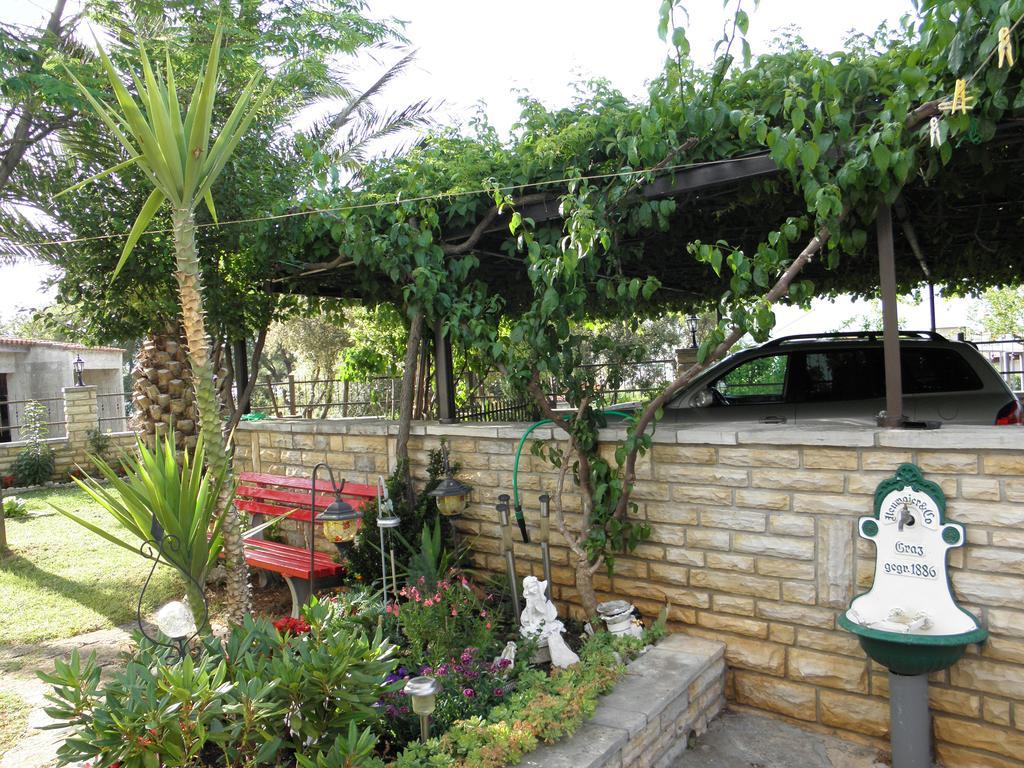 Villa Brekalo Trogir Exteriör bild